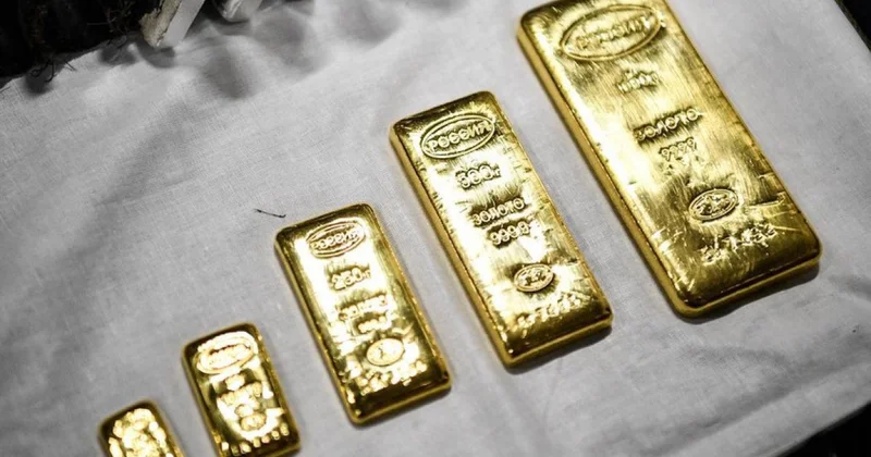 Qızıl yenidən 3 300 dollardan yuxarı ticarət olunur