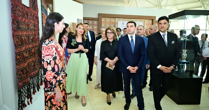 Nazir Düşənbədə sərginin açılışında iştirak edib FOTOLAR