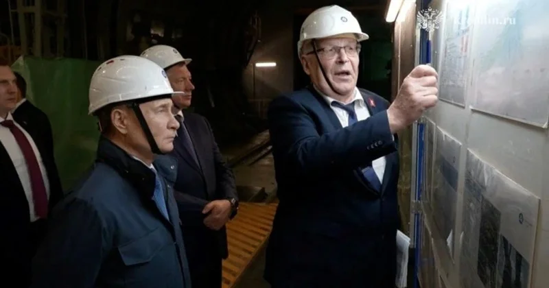 Putinin Kurska diqqətçəkən səfəri: Nüvə stansiyasını gözdən keçirib tapşırıqlar verdi FOTOLAR