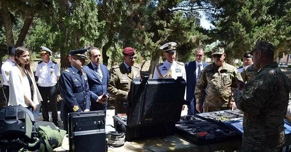 İtaliyalı general Bakıda HDQ ni ziyarət etdi Video