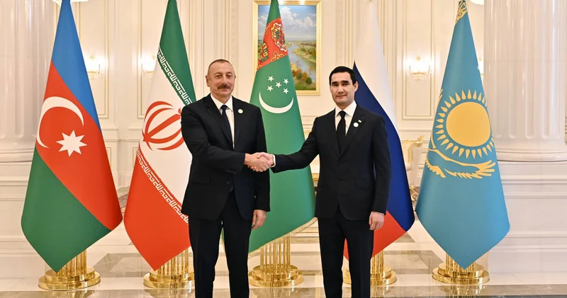 Sərdar Berdiməhəmmədov Azərbaycan Prezidentinə təbrik ünvanlayıb
