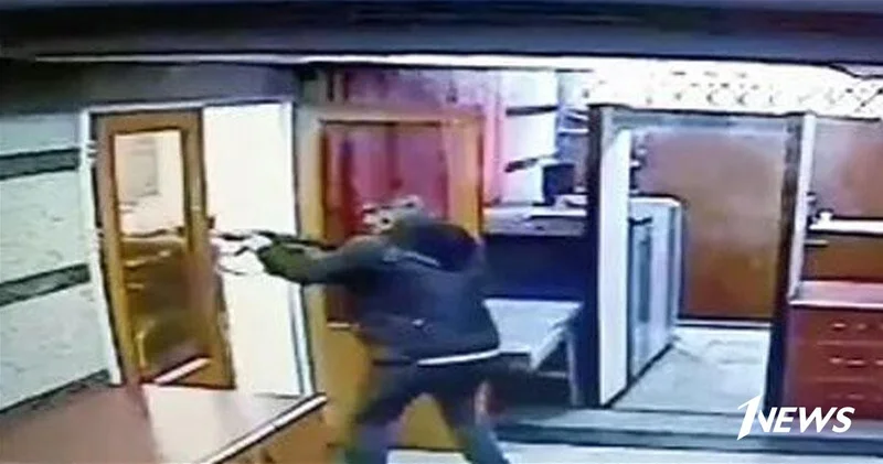 В Иране казнен террорист, напавший на посольство Азербайджана в Тегеране