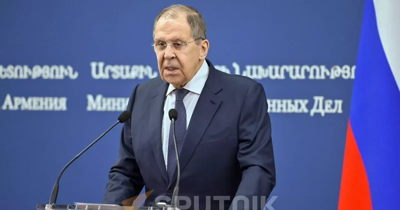 Лавров успокоил Мирзояна: не вижу причин для украинизации Армении