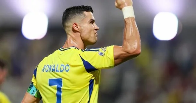 Ronaldo: Daha 10 il futbol oynayacağam