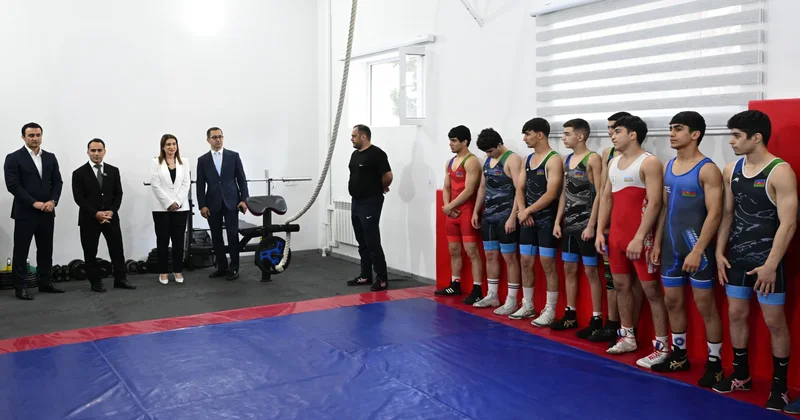 Olimpiya çempionları gənc idmançılarla görüşüblər FOTO