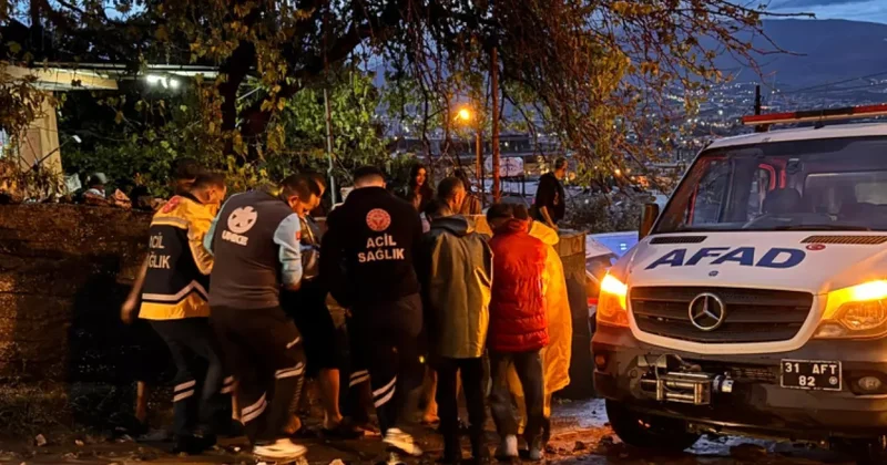 Оползень в Турции: один человек погиб, трое пострадали ФОТО