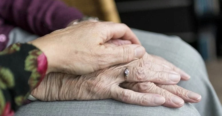 Qorxudan proqnoz yayıldı: 65 yaşdan yuxarı insanlar...