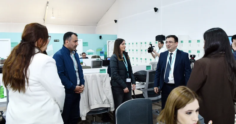 WUF13: AZƏRTAC ın əməkdaşları nüfuzlu beynəlxalq tədbiri geniş işıqlandırır FOTOLAR