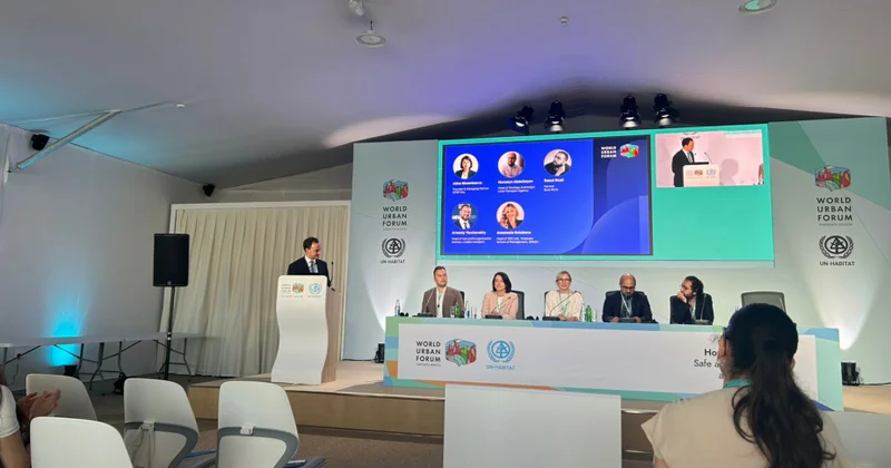 WUF13 çərçivəsində “Yeni inkişaf üçün tranzit yönümlü planlaşdırma” mövzusunda sessiya başlayıb