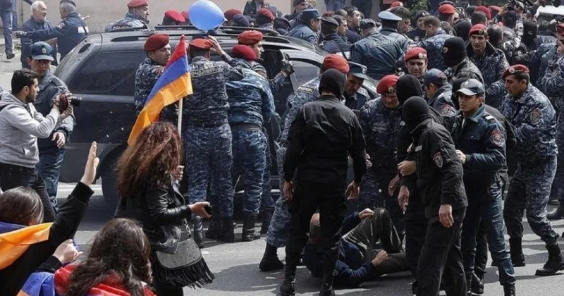 Ermənistanda böyük qarşıdurmaların şahidi olacağıq ŞƏRH