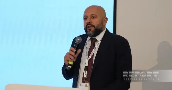 Rüfət Mahmud: İçərişəhər sadəcə açıq hava muzeyi deyil, yaşayış məkanıdır
