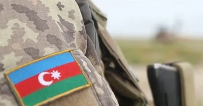 Обязаны ли проходить военную службу в Азербайджане лица с двойным гражданством?