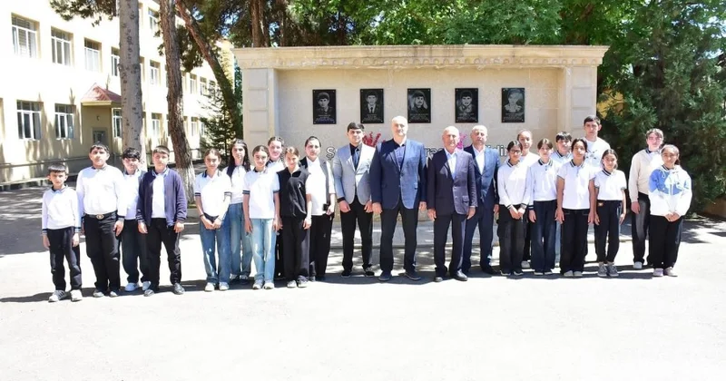 “Gənc Qəhrəmanlarımızı Tanıyaq!” mövzusunda maarifləndirici görüş keçirilib