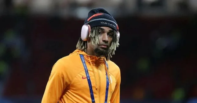 Qalatasaray Saşa Boeylə bağlı geri addım atır