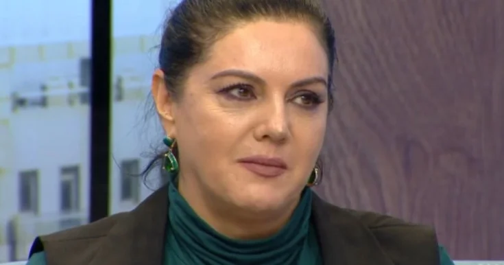 Əməkdar artistin nəvəsi doğuldu Video