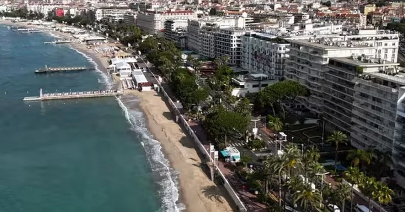 Kann şəhərindəki hoteldə qiyməti 1 milyon avroya yaxın olan saat oğurlanıb