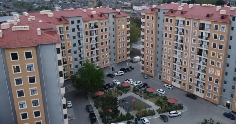 Xaçmazda yanğın təlimi zamanı yaşayış binasının sakinləri ilə maarifləndirici söhbətlər aparılıb