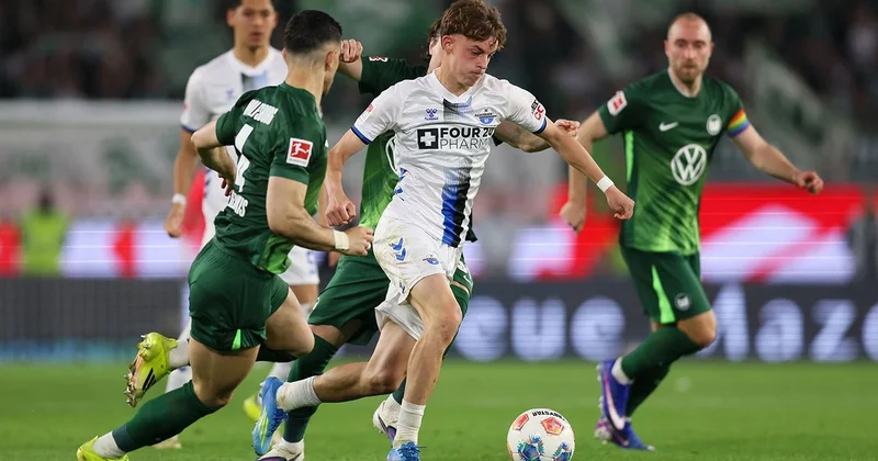 “Volfsburq” və “Paderborn 07” Bundesliqada yer uğrunda ilk matçda qalibi müəyyənləşdirə bilməyiblər