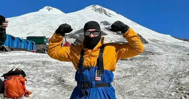 İki əllə Everestə qalxan Rüstəm Nabiyev tarix yazdı FOTO/VİDEO