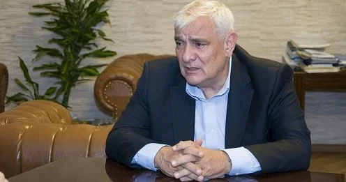Kamal Abdullanın cavabı: Restoranda qab yumaq yaxşıdır?