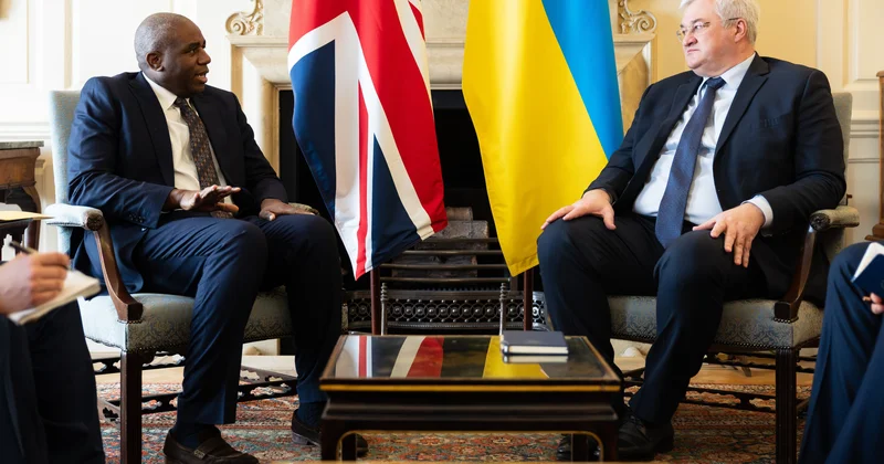 Ukrayna və Britaniya XİN rəhbərləri cəbhədəki vəziyyəti müzakirə edib