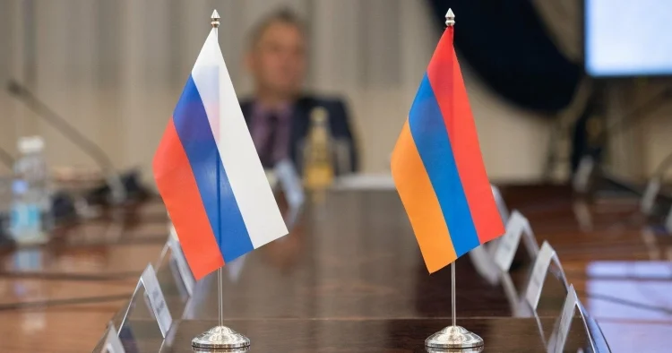 Moskvadan İrəvana səngiməyən təhdidlər: ya Aİ, ya da Aİİ