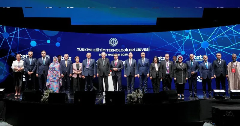 Nazir müavini 6 cı Beynəlxalq Təhsil Texnologiyaları Sammitində iştirak edir