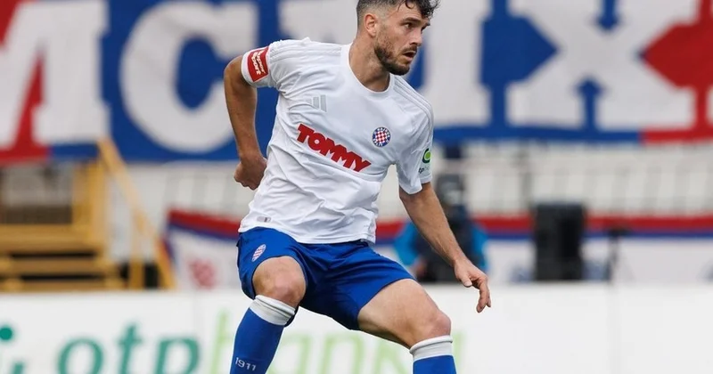 “Zirə”nin UEFA Konfrans Liqasındakı rəqibi futbolçusu ilə yolları ayırıb