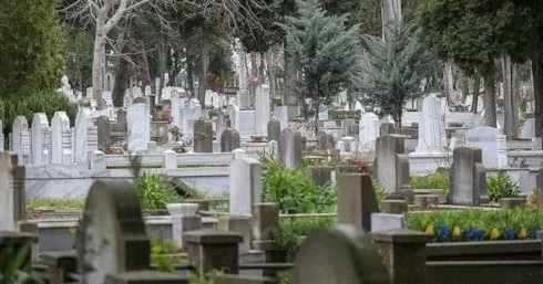 Qəbrini qazdırdı və bir gün sonra öldü QƏRİBƏ HADİSƏ