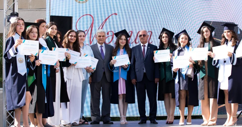 Gələcəyin müəllimləri məzun oldular ADPU da “Məzun günü”
