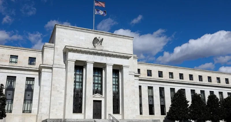Fed in gömrük rüsumu açıqlaması: Onun təsirlərini qiymətləndirmək hələ tezdir