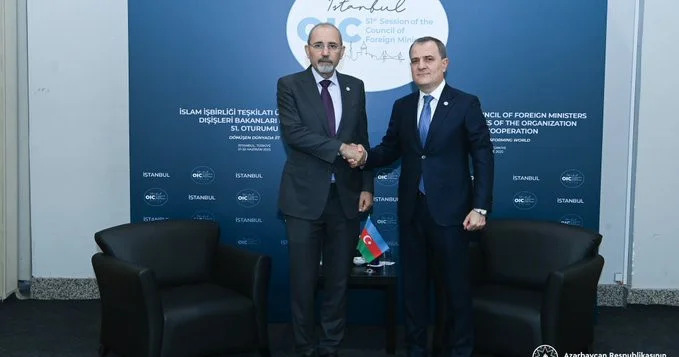 Azərbaycan və İordaniya XİN rəhbərləri görüşüb