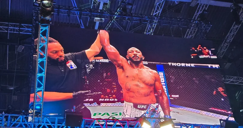 Главное событие UFC Fight Night: Определился победитель поединка между Джамалом Хиллом и Халилом Раунтри Джуниором (ФОТО)