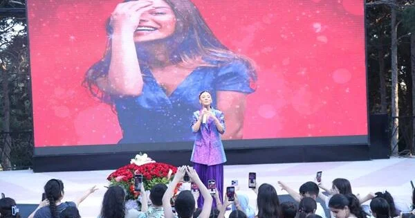 Aysel Əlizadə Xətaidə konsert verdi Foto