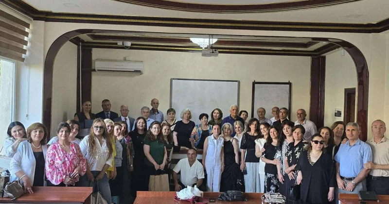 Filologiya fakültəsinin məzunları 30 il sonra yenidən BDU da