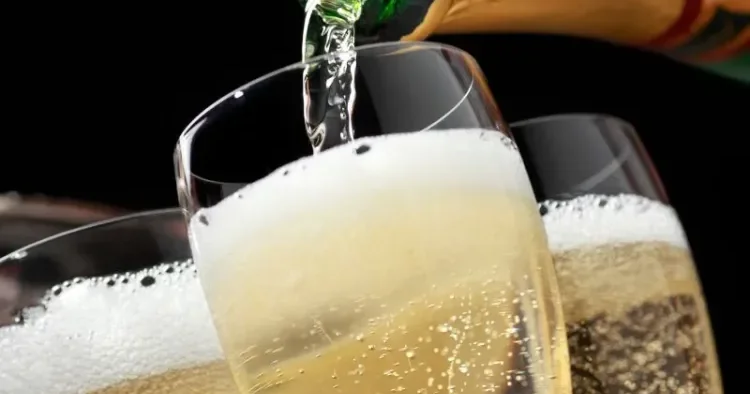 Alkoqol çəkinin artmasına səbəb olur?