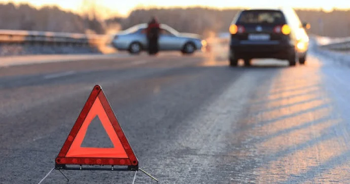 Sərnişin avtobusu tıra çırpıldı, 12 nəfər yaralandı