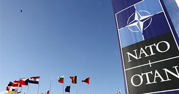 NATO nu xilas etmək istəyən adam...