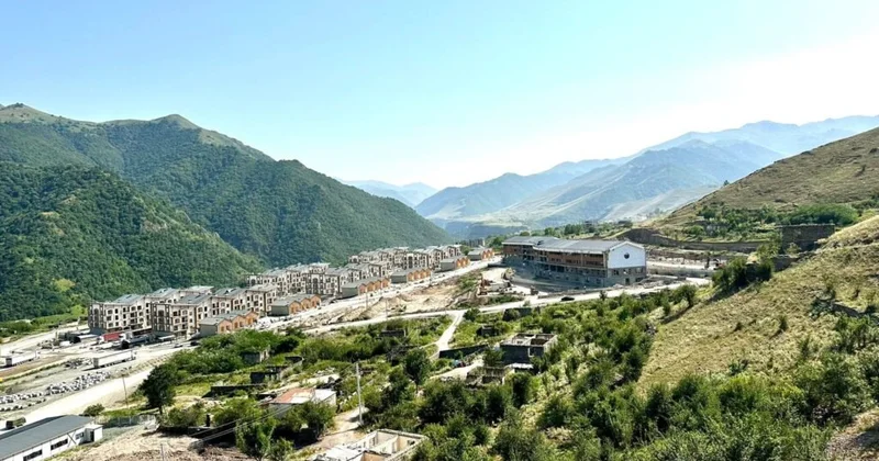 Rövşən Hüseynli: “Yolumuz Qarabağa Kəlbəcərə aparan yol niyə hələ də bağlıdır?”