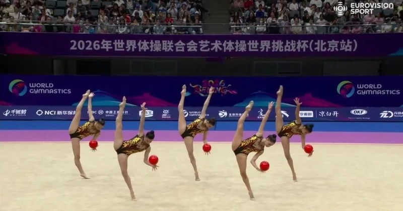 Bədii gimnastlarımız Dünya çempionatında (Foto)