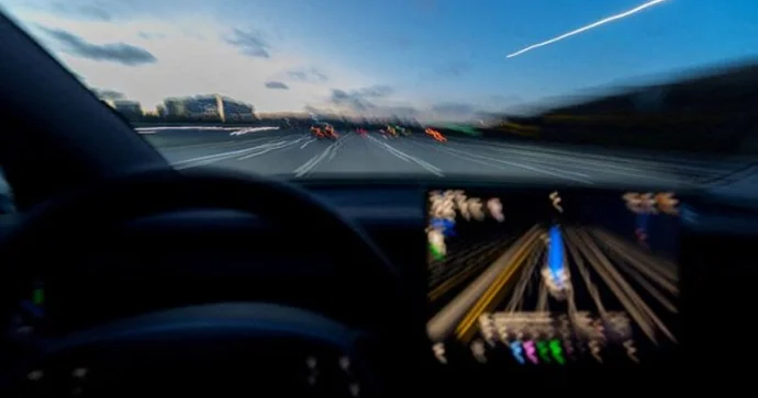 ABŞ də Tesla nın avtopilotu ilə bağlı ölümcül qəza baş verib