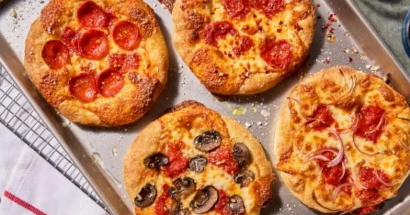 Evdə hazırlanan dadlı mini pizzalar Resept