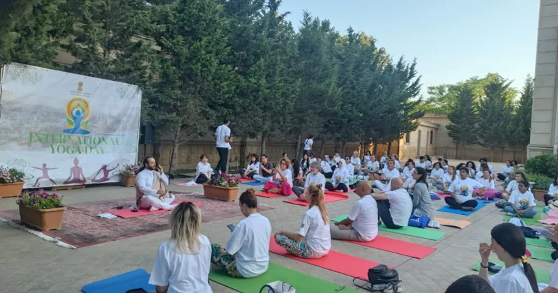 Bakıda 12 ci Beynəlxalq Yoqa Günü münasibətilə xüsusi yoqa sessiyası təşkil olunub