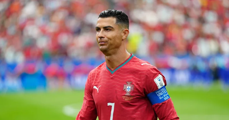 Konseysaodan Ronaldoya tərif “Onun kimisi olmayıb”