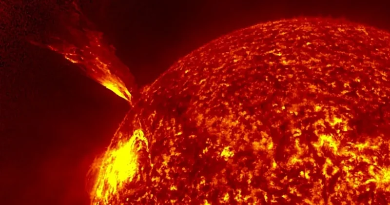 На Солнце зафиксирована самая мощная вспышка за последние недели