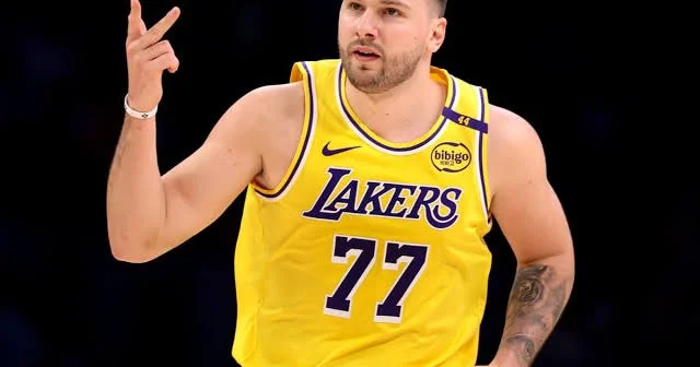 NBA ulduzu DÇ 2026 da hansı komandaya azarkeşlik etdiyini açıqladı