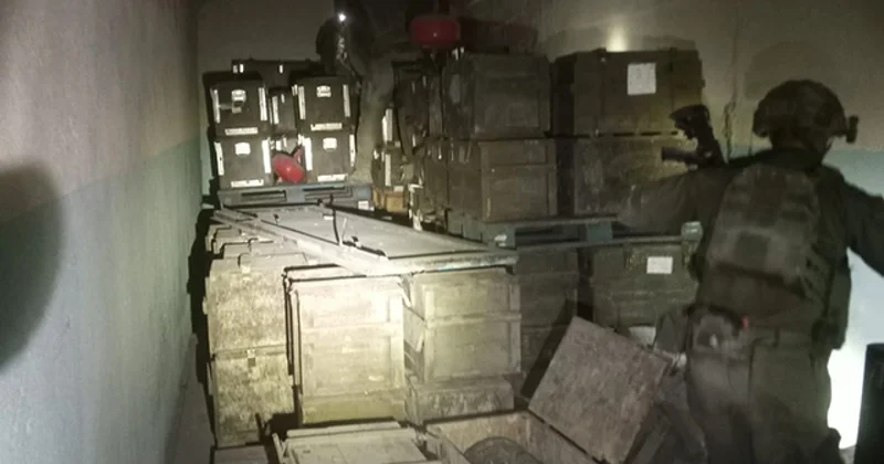 В восьми километрах от Израиля ракетные шахты и аэродром дронов видео
