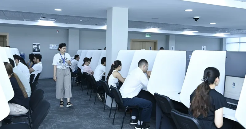 В Баку прошел первый этап конкурса приема на дипслужбу