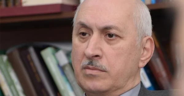 Vaqif Sultanlının “Səhra savaşı” romanı Serbiyada yayınlandı