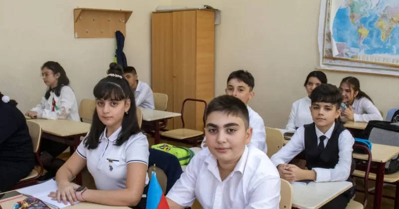 Məktəblərdə fransız dili ləğv edilir? Rəsmi AÇIQLAMA